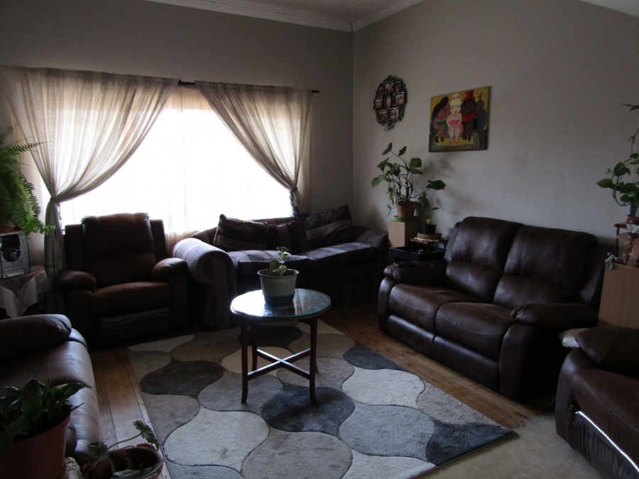 3 Bedroom Property for Sale in Humansdorp Eastern Cape